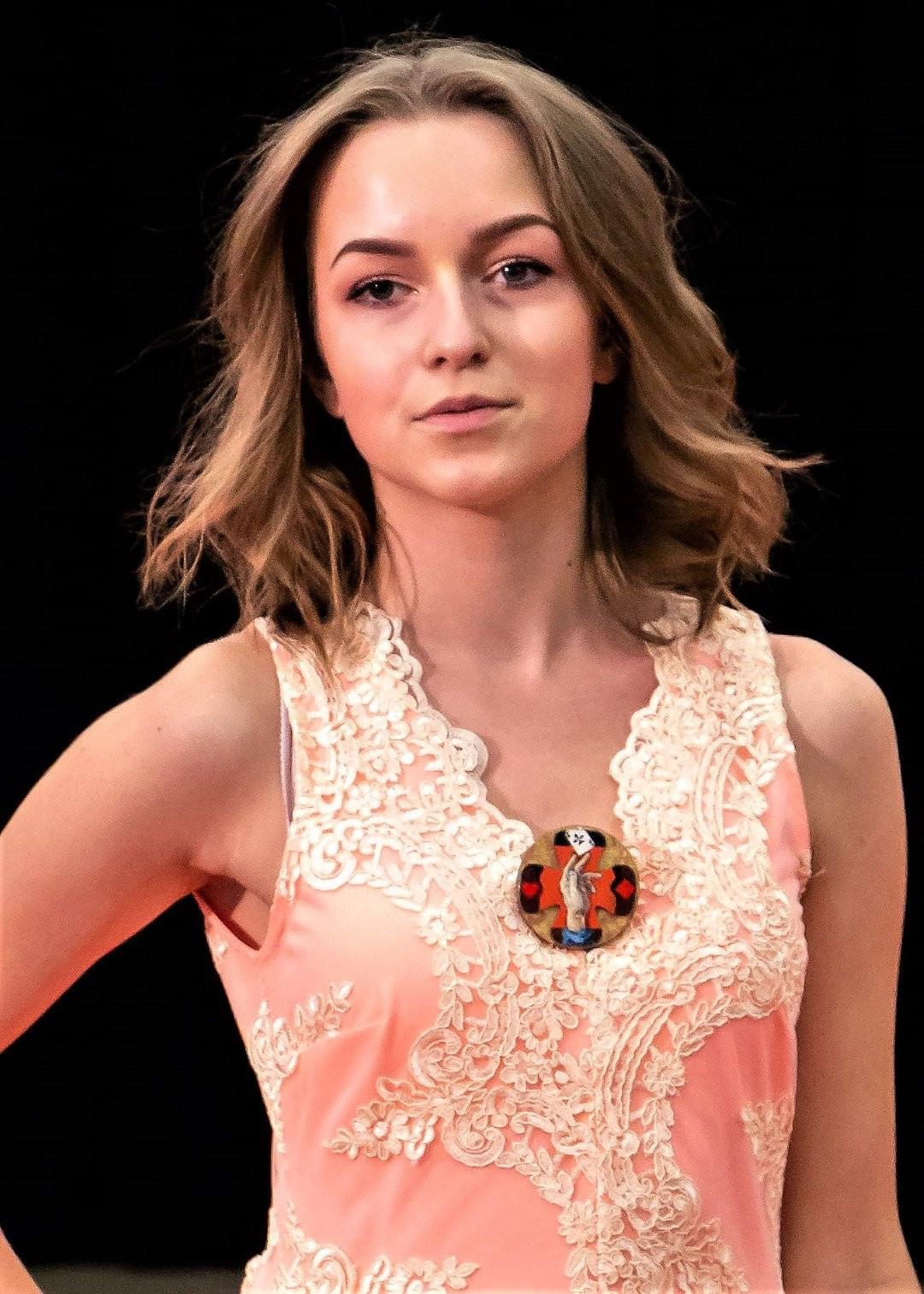 BROOCH CHOICE created by painter Marijus Piekuras