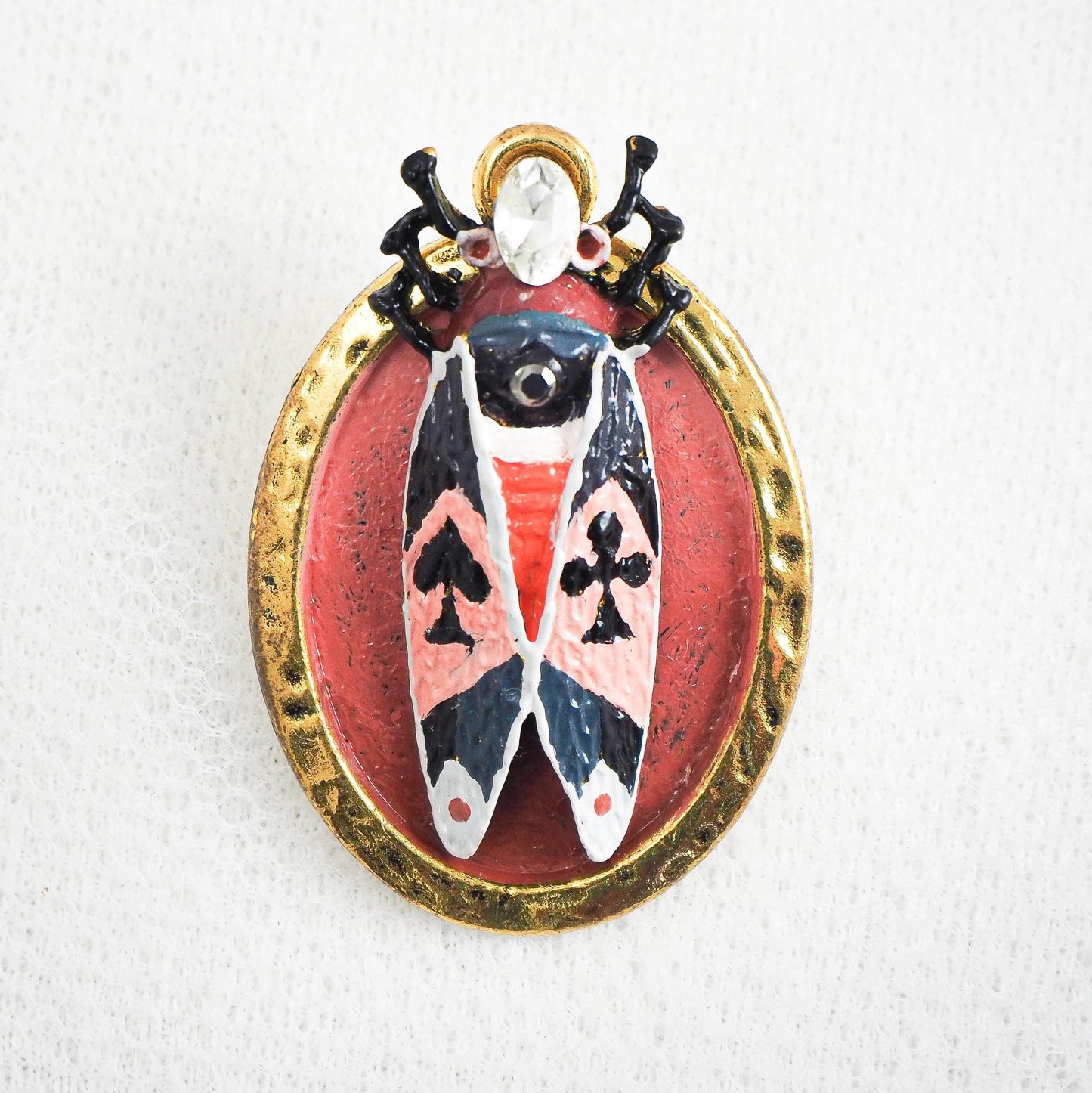 BROOCH ROSE PLAYER created by painter Marijus Piekuras