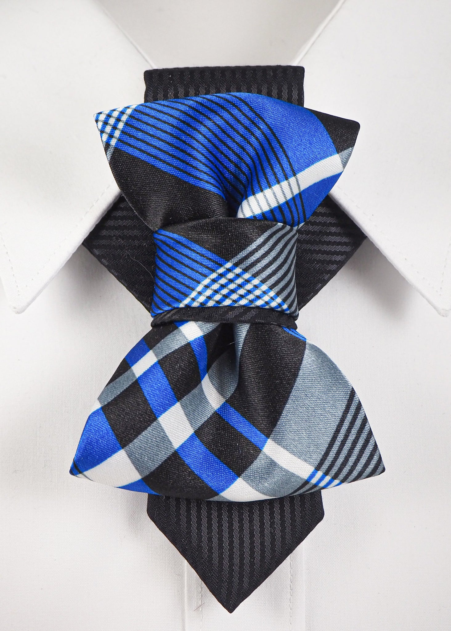 Blue Hopper tie created by Ruty Design for spetial events and every day