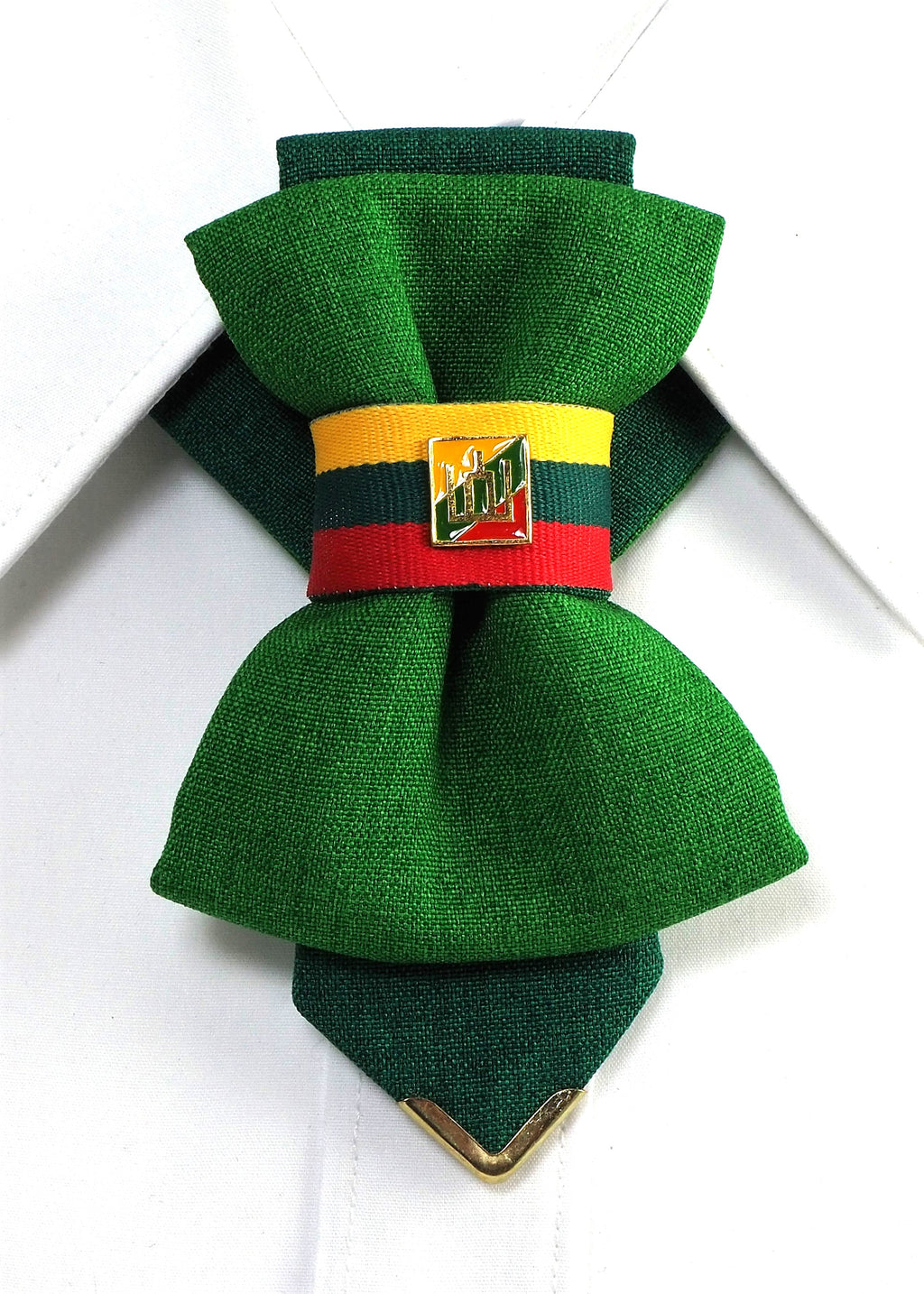 HOPPER TIE TRICOLOR, lush green handmade short necktie for weddings

luxury green hopper tie original design

unisex creative elegant necktie from Lithuania

modern artistic bow tie alternative for men and women

unique handmade green fashion accessory

green vertical bow tie with elegant packaging

handcrafted necktie by Ruty Design

hopper tie lush green close-up view

green necktie for stylish groom or musician

eco-inspired green necktie gift box included

