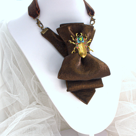 HOPPER TIE "EXOTIC GUEST", women bow tie