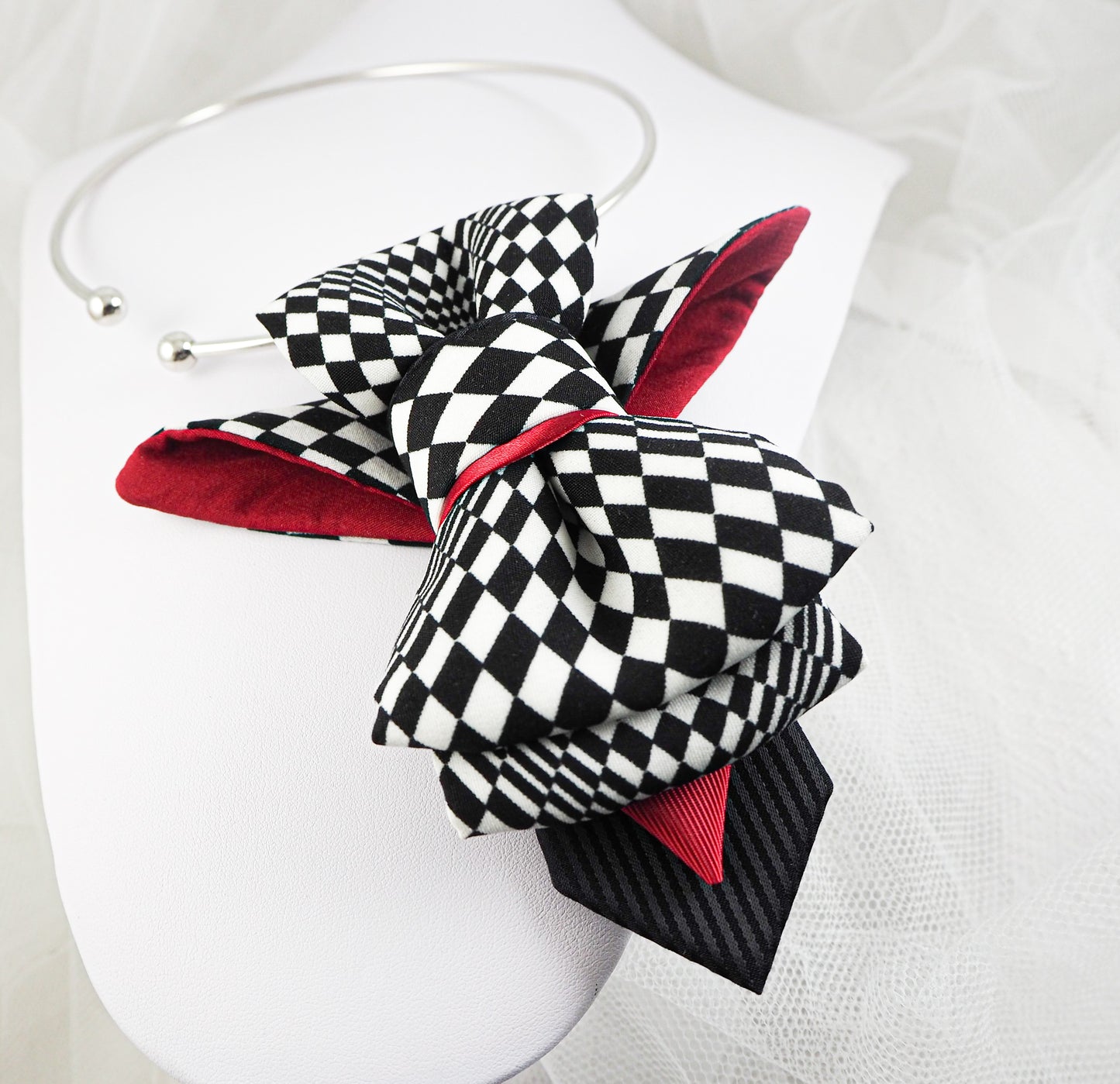 HOPPER TIES "THE CHESS PLAYER" SET