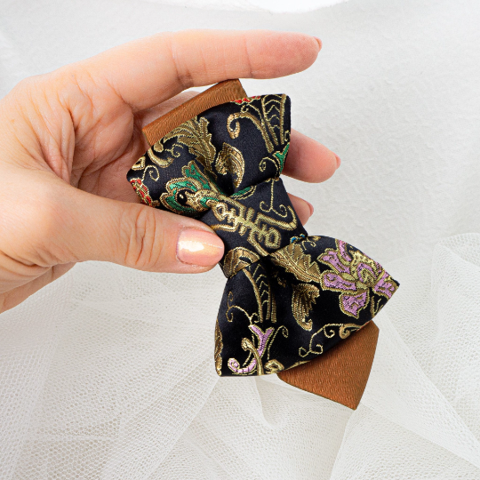 BOW TIE HOPPER TIE VICTORIA FOR LADIES women's necktie, handmade necktie, luxury accessory, neck accessory, patterned necktie, women's fashion, stylish necktie, exclusive necktie, detailed necktie, gift idea, high-quality necktie, unique design, feminine style, shirt accessory, elegant necktie, handcrafted, necktie, for women, luxury, fashion, style, accessory, gifts, exclusive