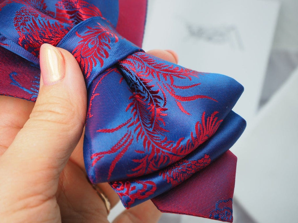 HOPPER TIE FEATHER, Bow tie hopper tie, Ruty Design, Vertical hopper hand made a tie, HOPPER TIE FEATHER, Groomer tie, men's tie, necktie, Handcrafted ties, Wedding Tie for Grooms & Groomsmen, Same-Sex Wedding Ideas, gay wedding, elegant wedding tie, elegant bow tie, hopper tie, luxury tie