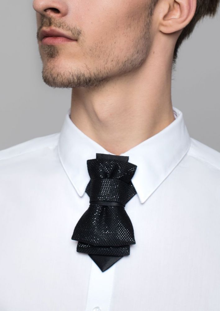 HOPPER TIE THE BLACK SHINING, High-quality handmade bow ties Original design bow ties, Wedding bow ties e-shop, Designer bow ties for weddings, Handcrafted bow ties for grooms, Unique wedding accessories Handmade bow ties for men, Original bow ties for groomsmen, Custom wedding bow ties