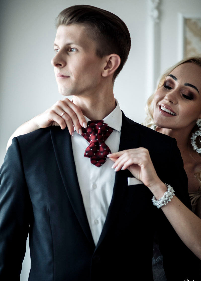 Wedding Burgundy bow tie , Burgundy bow tie "Burgundy diamond" is perfect for both the groom and the guest of a solemn wedding. Both for a luxurious dinner and an important day at work.